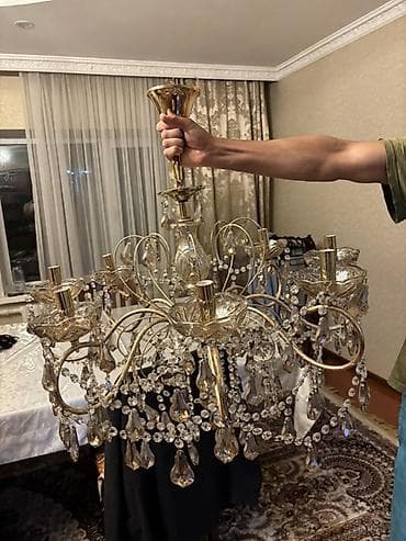 бронзовые люстры: Классическая подвесная люстра с хрустальными подвесками - Материал — 3