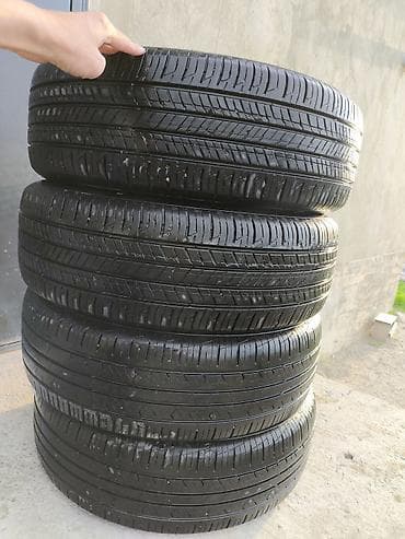 Продаю летний шины на Саната Нюрайс комплект 4 штуки. Корейиский