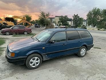 Унаа сатуу: Volkswagen Passat Variant: 1989 г., 1.8 л, Кол менен иштөөчү, Газ, Универсал — 1