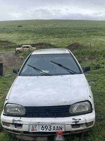 кок талаа: Volkswagen Vento: 1992 г., Кол менен иштөөчү, Седан — 6