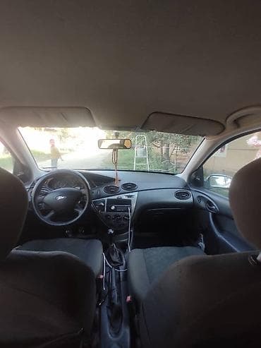 Ford: Ford Focus: 2004 г., 1.6 л, Ручные, Бензин, Универсал — 4