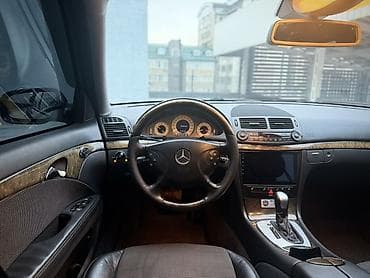 Транспорт: Mercedes-Benz E-Class: 2005 г., 3.5 л, Автомат, Бензин, Седан — 4