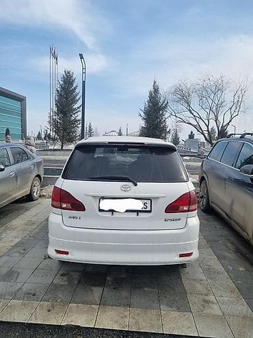 Toyota Ipsum: 2002 г., 2.4 л, Бензин, Минивэн — 5