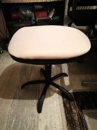 офисный: Стул крутящийся — 1