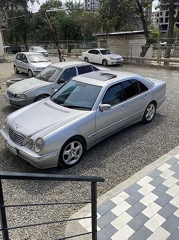 prius plus: Mercedes-Benz E-Class: 2001 г., 3.2 л, Автомат, Бензин, Седан — 10