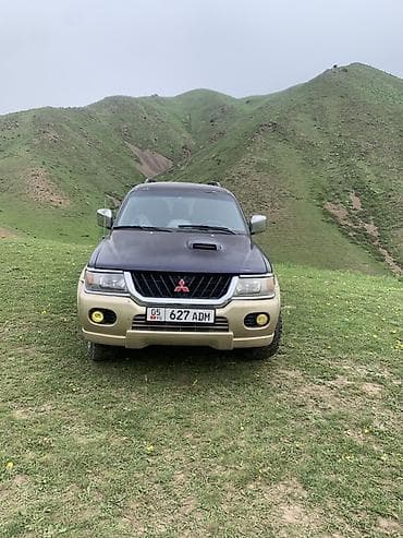Mitsubishi Pajero: 2004 г., 2.5 л, Механика, Дизель, Внедорожник