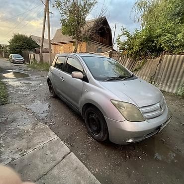 forester 2003: Toyota Ist: 2003 г., Хэтчбэк — 3