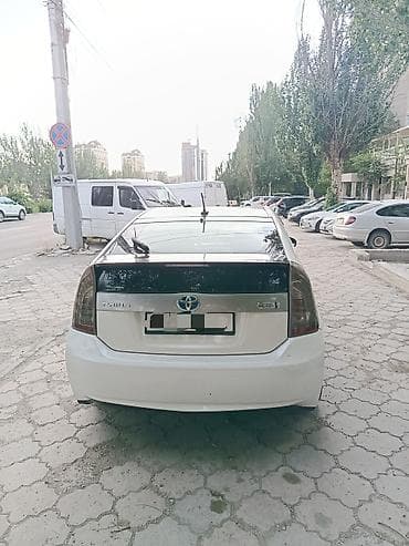 e2 byd: Toyota Prius: 2015 г., 1.8 л, Автомат, Гибрид, Хэтчбэк — 4