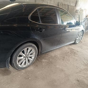 салон автомобиля: Toyota Camry: 2019 г., 2.5 л, Автомат, Бензин, Седан — 8