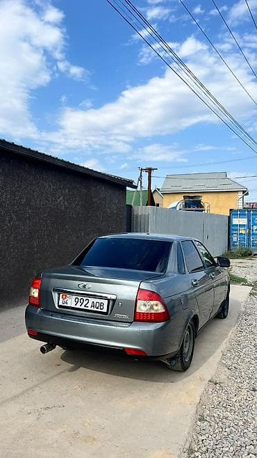 Унаа: ВАЗ (ЛАДА) Priora: 2007 г., 1.6 л, Кол менен иштөөчү, Бензин, Седан — 3