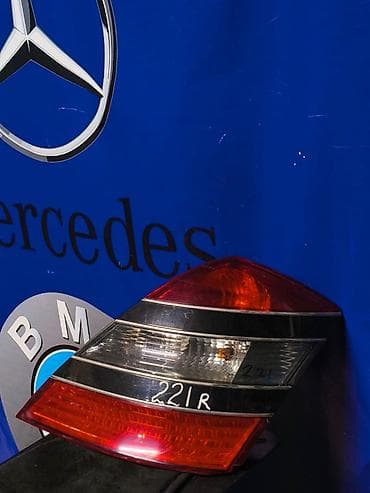 Автозапчасти: Задний правый стоп-сигнал Mercedes-Benz 2008 г., Б/у, Оригинал, Япония — 1