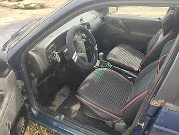 Volkswagen Passat: 1991 г., Механика, Седан