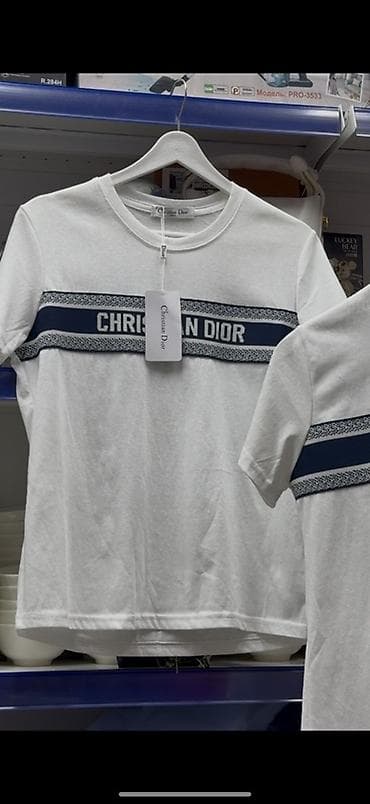 nike tech flece: Последняя Продавали по 3800 сом Цена дешевле оптовой Белые футболки — 1