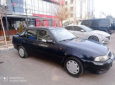 ford focus 2002: Седан темно-синего цвета на киргизских номерах (KG, номер 399 ATY) — 10