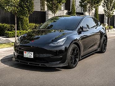 Tesla Model Y: 2021 г., Электромобиль, Кроссовер