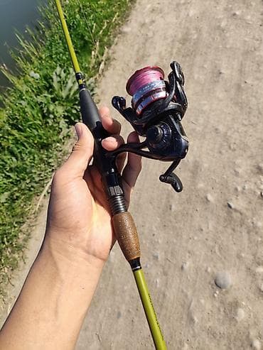 pull and: Срочно нужно продать Спиннинговое удилище с безынерционной катушкой - — 1