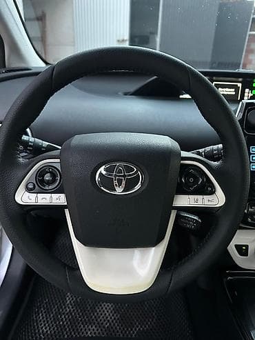 14: Toyota Prius: 2017 г., 1.8 л, Гибрид, Лифтбек — 5