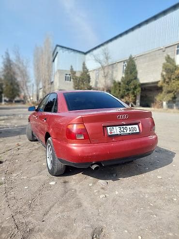 kia clarus: Audi A4: 1994 г., 1.8 л, Механика, Бензин, Седан — 5