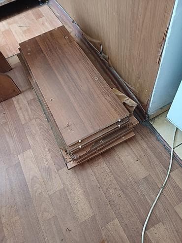 Ламинат/доски пола, разборные панели отдам даром - Материал at lalafo.kg Ламинат/доски пола, разборные панели отдам даром - Материал