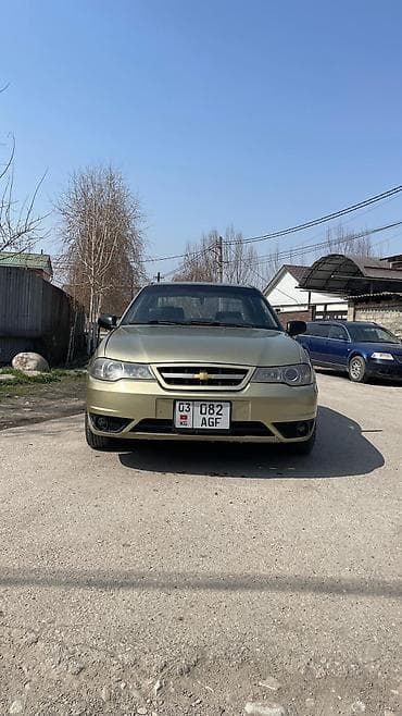 Daewoo Nexia: 2009 г., 1.6 л, Механика, Бензин, Седан