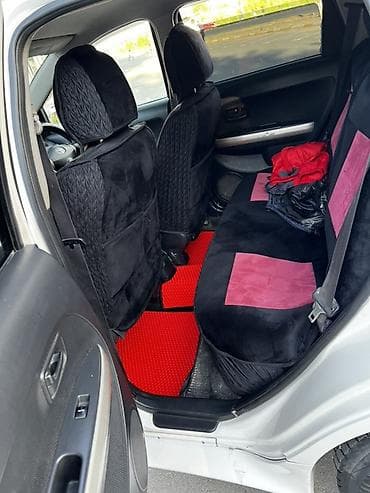 lexus 2001: Toyota Ist: 2003 г., 1.5 л, Автомат, Газ, Хэтчбэк — 10