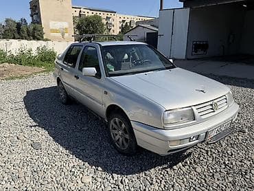 Продажа авто: Volkswagen Vento: 1996 г., 2 л, Механика, Бензин, Седан — 2