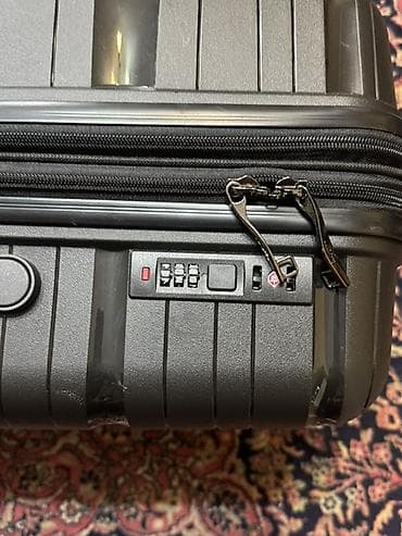 серебро бу: Чемодан, Материал: Пластик, Средний (40 - 70 л), Вращающиеся колеса на 360° — 2