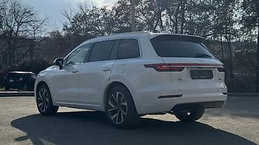 i5 12400f: Lixiang One: 2021 г., Гибрид, Кроссовер — 1