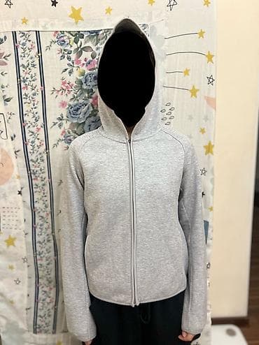 одежда охраны: Толстовка UNIQLO с капюшоном, на молнии - Бренд: UNIQLO - Линия: DRY — 7