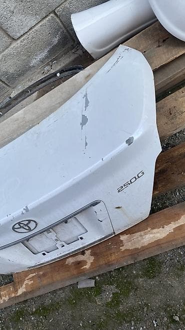 багажник на форестер: Крышка багажника Toyota, Оригинал — 1