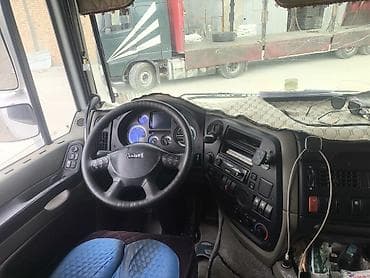 оптом светы: Тягач, DAF, 2009 г., Тентованный — 5