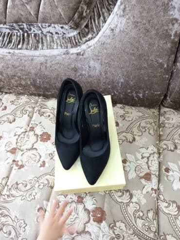 Атайын кийим: Туфли 1 раз одела 2000 сом окончательно — 1
