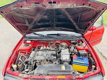 2 8: Mazda 626: 1998 г., 2 л, Механика, Бензин, Седан — 3