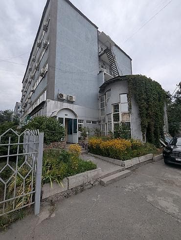 Аренда офисов, 47 м², В административном здании, 1 линия