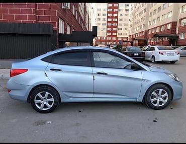 es 200: Hyundai Solaris: 2011 г., 1.6 л, Ручные, Бензин, Седан — 3