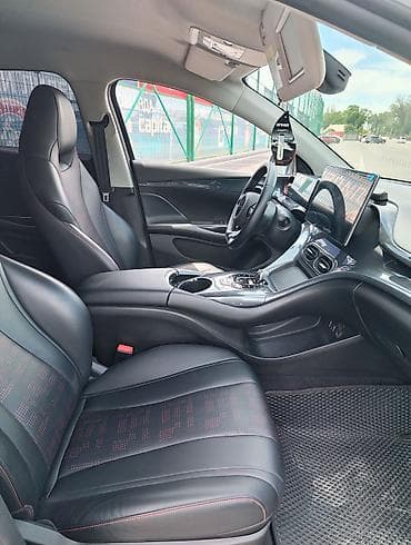 продаю byd: BYD E2: 2024 г., Электромобиль, Хэтчбэк — 7