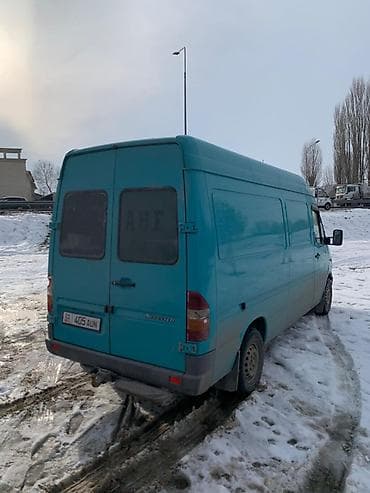 q 7: Легкий грузовик, Mercedes-Benz — 3