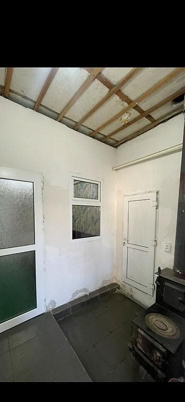 по суточные квартиры бишкек: 60 м², 3 комнаты, Забор, огорожен — 2