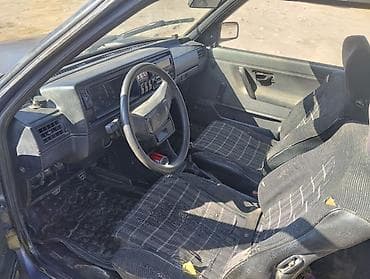 кузовные запчасти на субару легаси б3: Volkswagen Golf: 1983 г., 1.8 л, Ручные, Хэтчбэк — 4