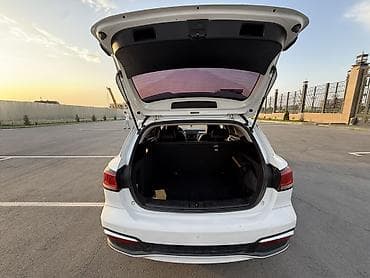 byd e9: Roewe Ei5: 2018 г., Робот, Электромобиль, Универсал — 6