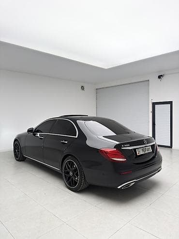 мерс 124 дверные карты: Mercedes-Benz E-Class: 2019 г., 2 л, Автомат, Бензин, Седан — 9