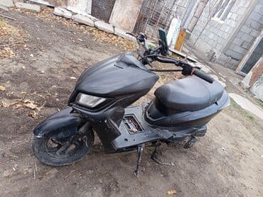 кофры для мотоцикла: Скутер/мопед (черный), класс 50–150 см³ Описание: - Кузов в — 8