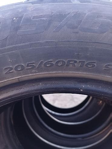 bmw 7 e38: Комплект из 4 летних шин 205/60 /16 Гоформ 90% протекторпочти новые — 4