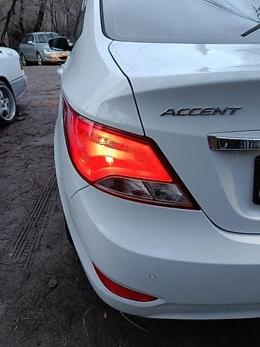 hyun: Hyundai Accent: 2019 г., 4 л, Вариатор, Бензин, Седан — 7