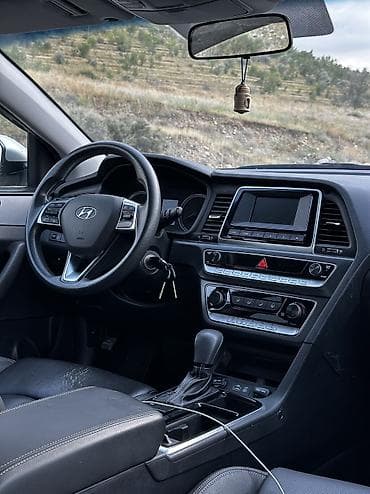 Hyundai Sonata: 2021 г., 2 л, Автомат, Газ, Седан — 8