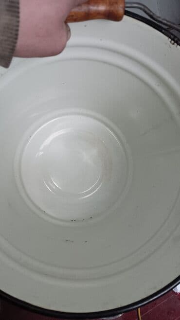 молодая гвардия баялинова: Ведро эмалированное новое СССР с крышкой — 4