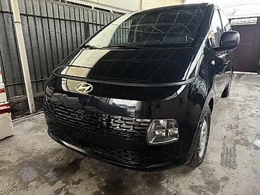 santa fe: Hyundai Staria: 2022 г., 2.2 л, Механика, Дизель, Минивэн — 10