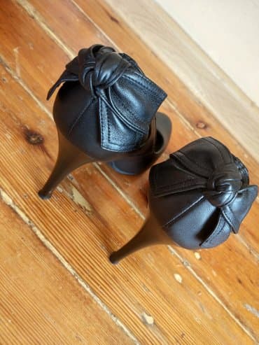 ecco 42: Продаю кожаные туфли размер 38. Очень удобные, красиво смотрятся на — 3