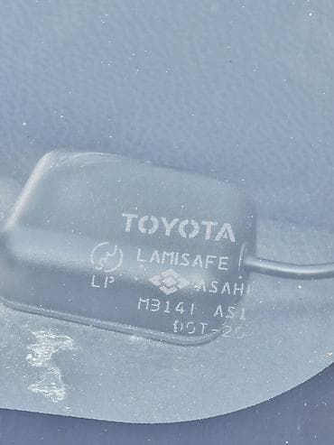 q7 audi: Toyota Noah: 2003 г., 2 л, Автомат, Бензин, Минивэн — 3