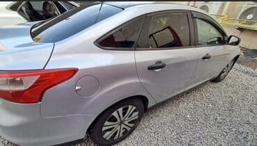 ford фокс: Ford Focus: 2012 г., Седан — 4